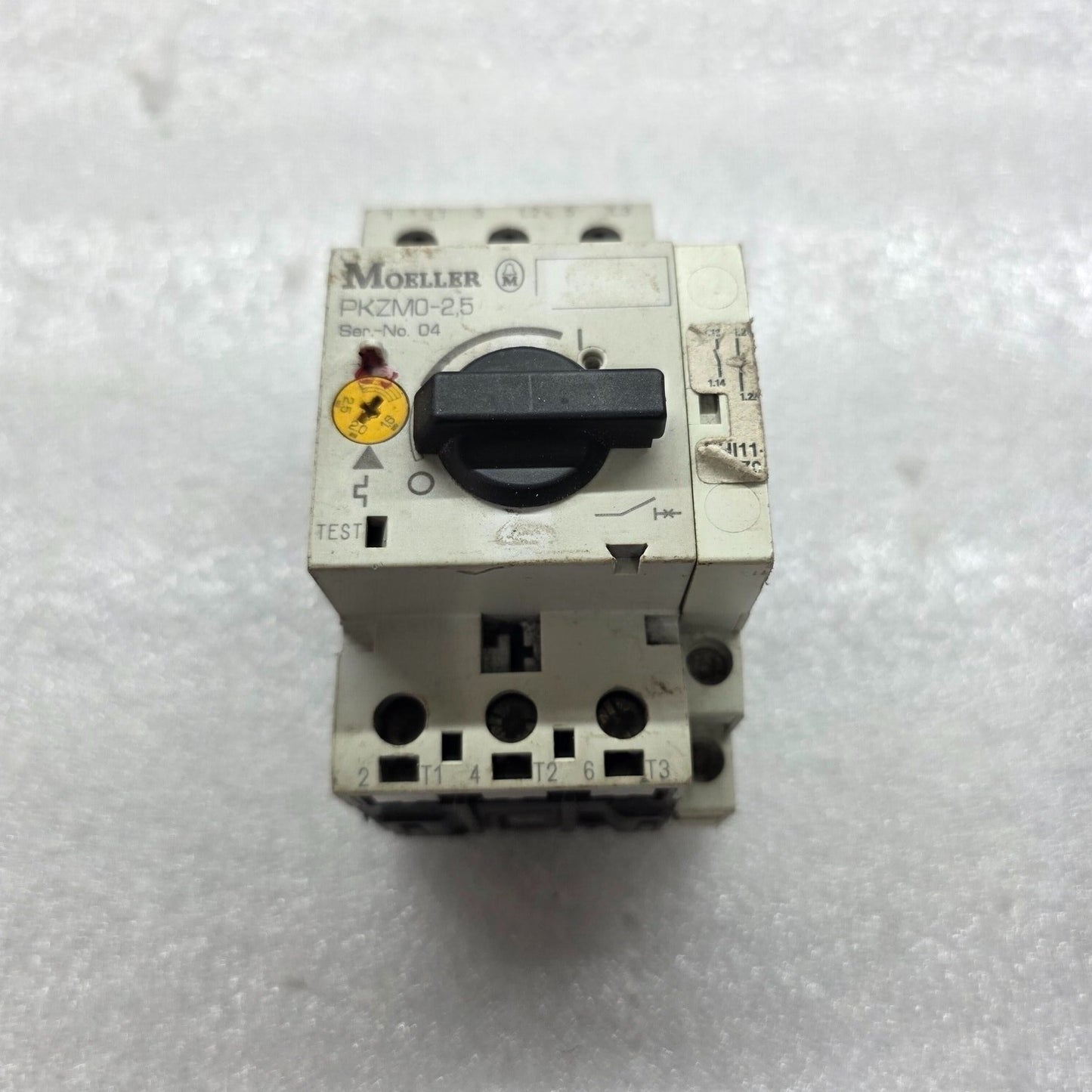 MOELLER PKZM0-2.5 MOTOR PROTECTION CIRCUIT BREAKER 1.8-2.5A