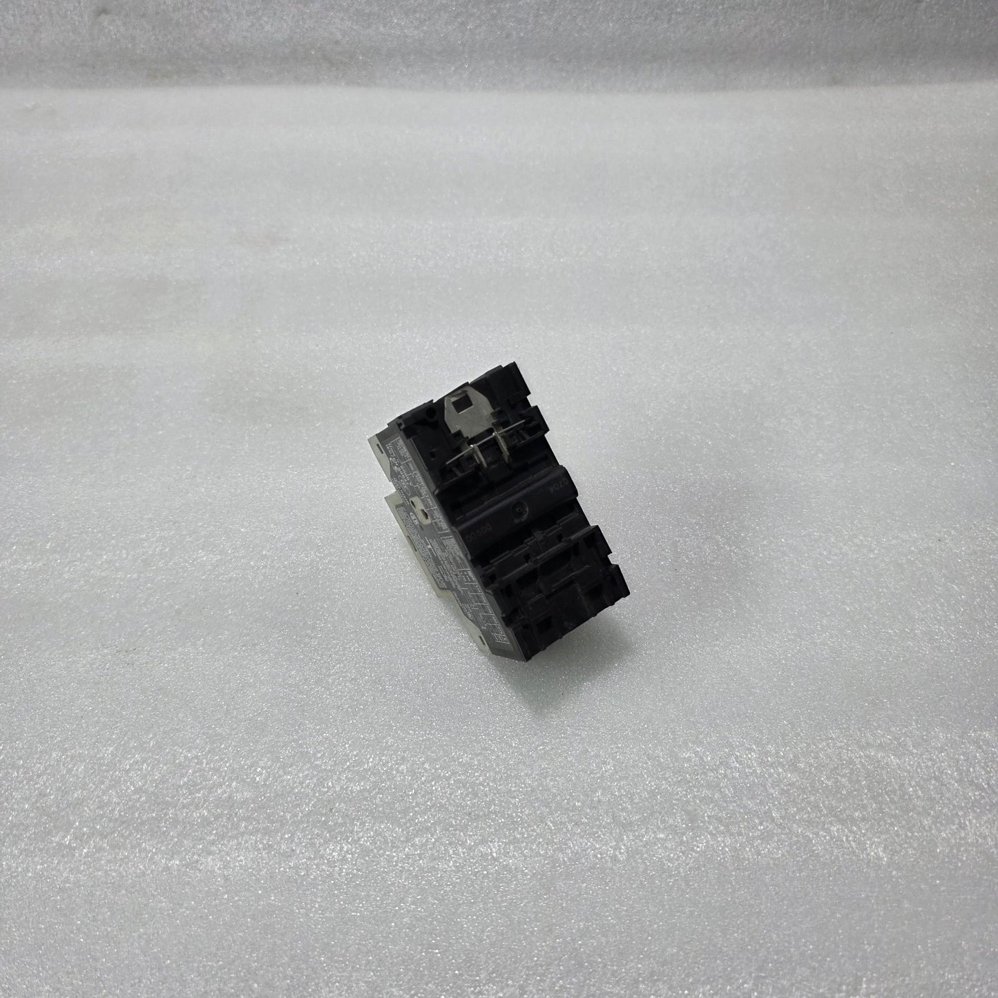 MOELLER PKZM0-10 MOTOR PROTECTION CIRCUIT BREAKER 6.3–10A MANUAL MOTOR STARTER