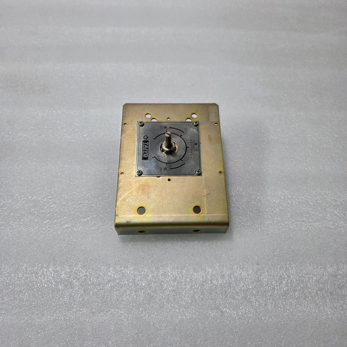 TAIYO ELECTRIC F50 300Ω PANEL MOUNT VOLTAGE REGULATOR POTENTIOMETER