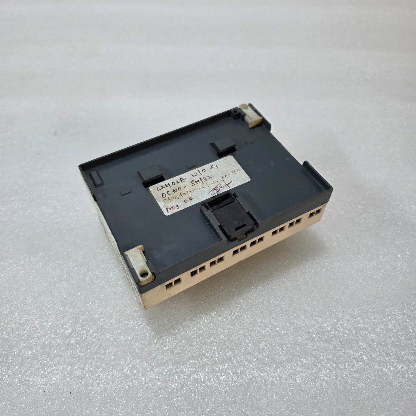 S ELECTRIC ZELIO SR2B201FU SMART RELAY PLC 100–240VAC 8A OUTPUT | 88960053