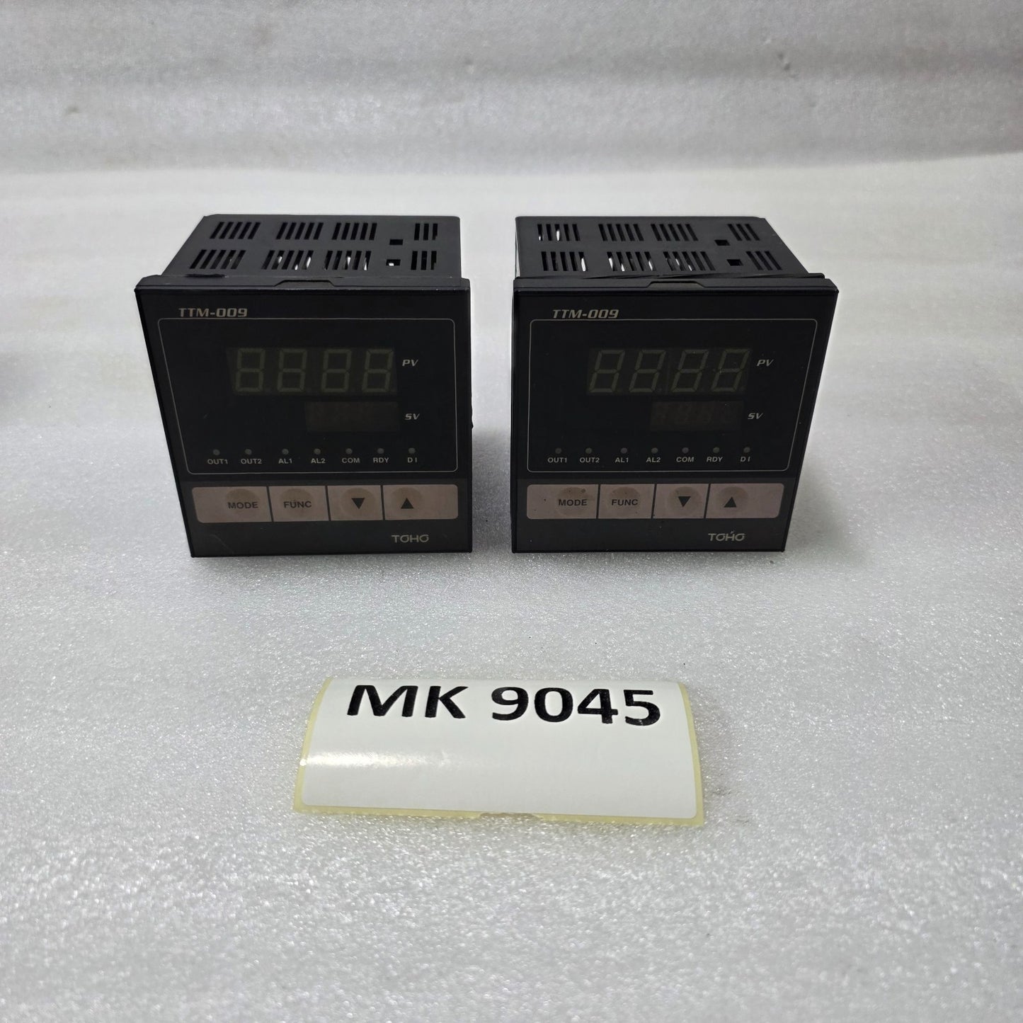 TOHO TTM-009-R-A DIGITAL TEMPERATURE CONTROLLER | PID CONTROLLER | 100–240VAC