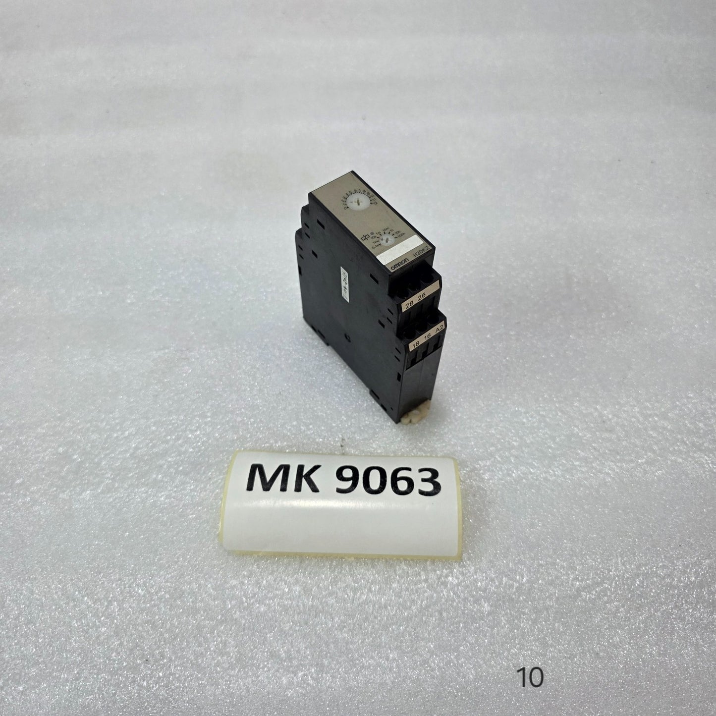 OMRON H3DKZ-A2 TIMER RELAY 24–240VAC/DC MULTIFUNCTION TIME DELAY RELAY 0.1S–1200