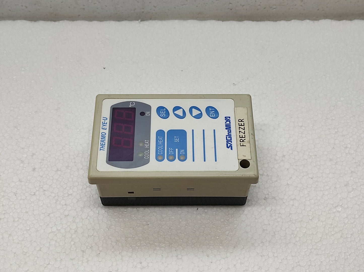 Saginomiya Thermo EYE-U Temperature Controller 85-265 VAC