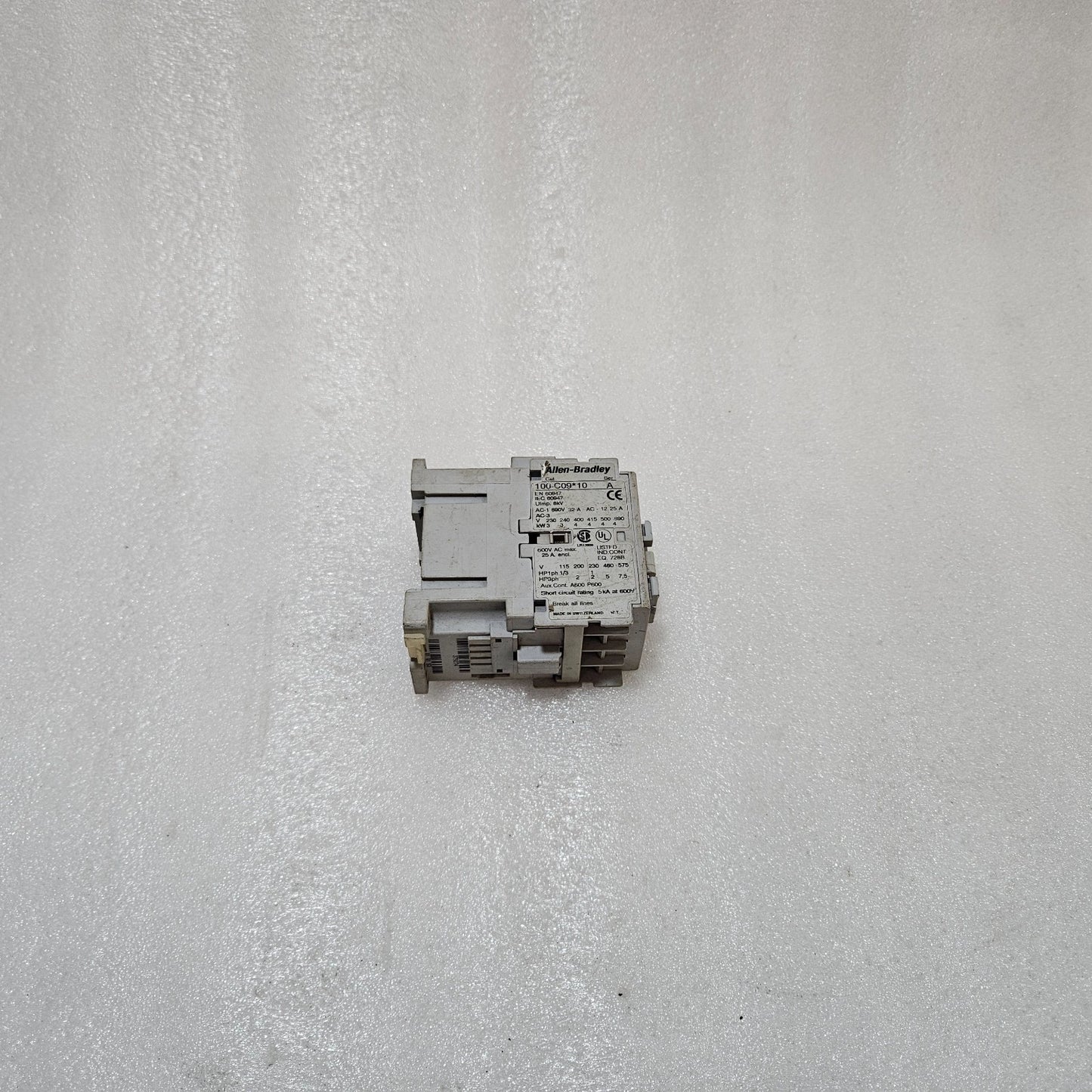 ALLEN-BRADLEY 100-C09*10 SERIES A CONTACTOR – 9A 3-POLE, 600V AC, 5KA SCCR, 230V
