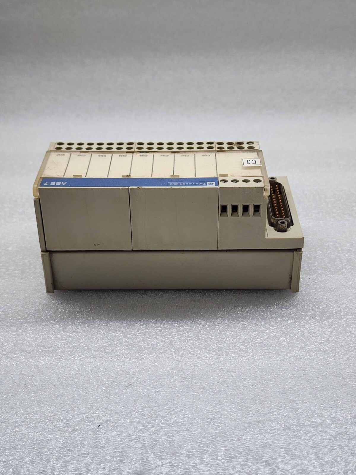TELEMECANIQUE ABE7-CPA02 CONNECTION SUB BASE MODULE