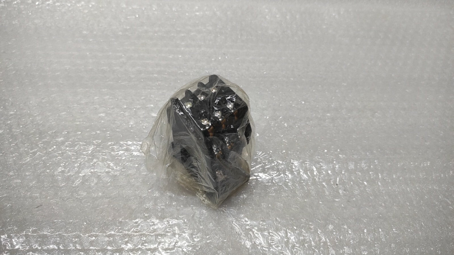 FUJI ELECTRIC SRC50-2F/X (3A3B) MAGNETIC CONTACTOR 380-440V