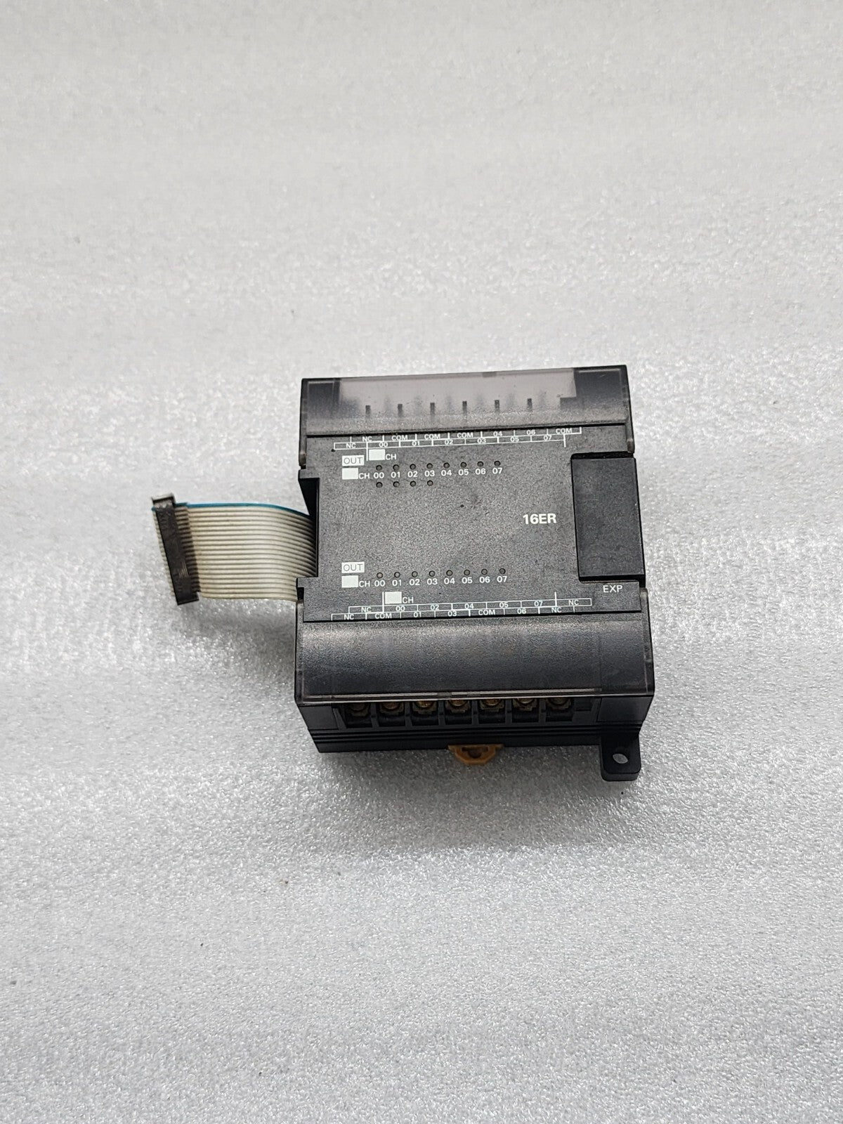 OMRON CP1W-16ER OUTPUT MODULE