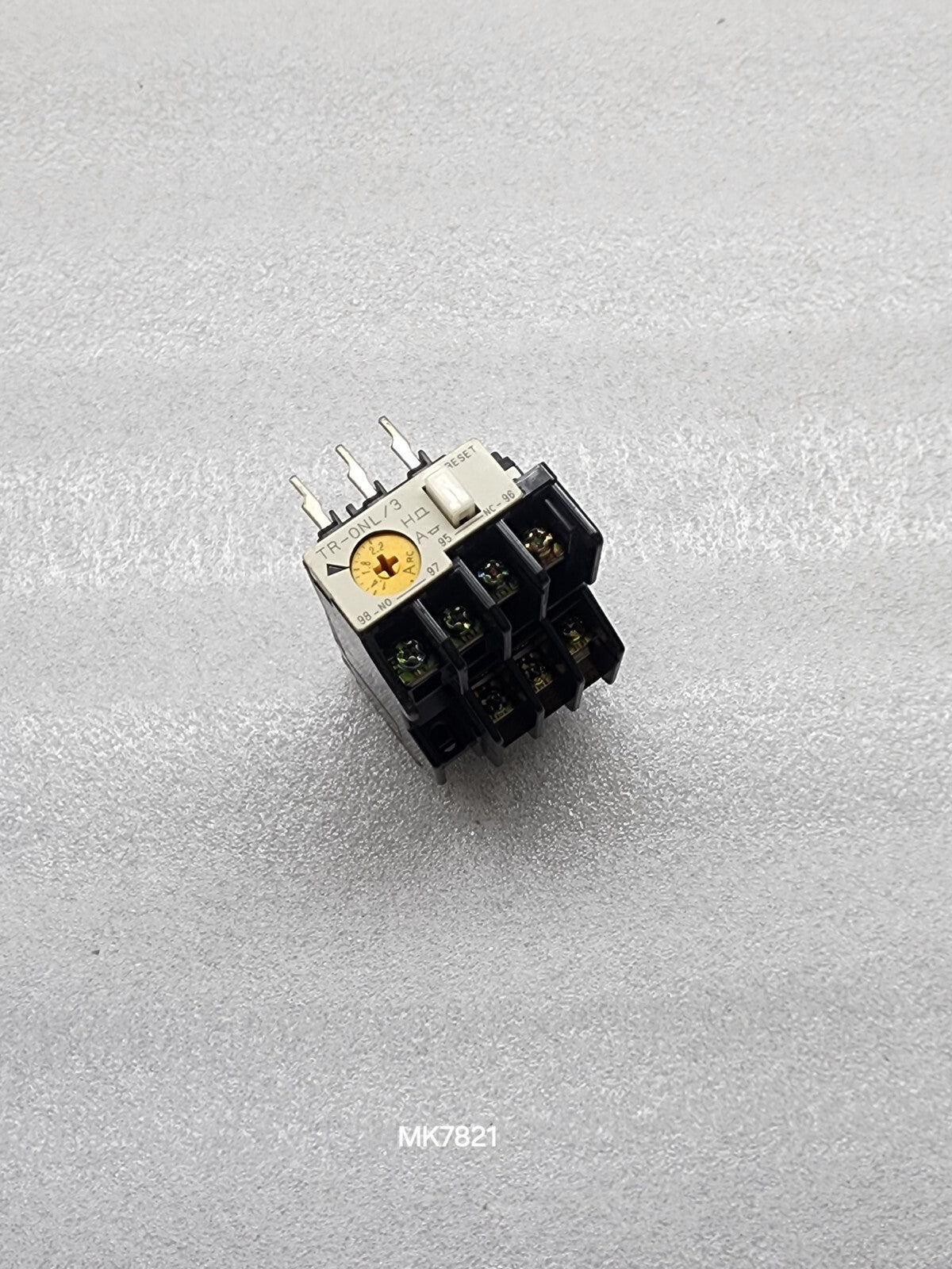 FUJI ELECTRIC TR-0NL/3 OVERLOAD RELAY 1.4-2.2A