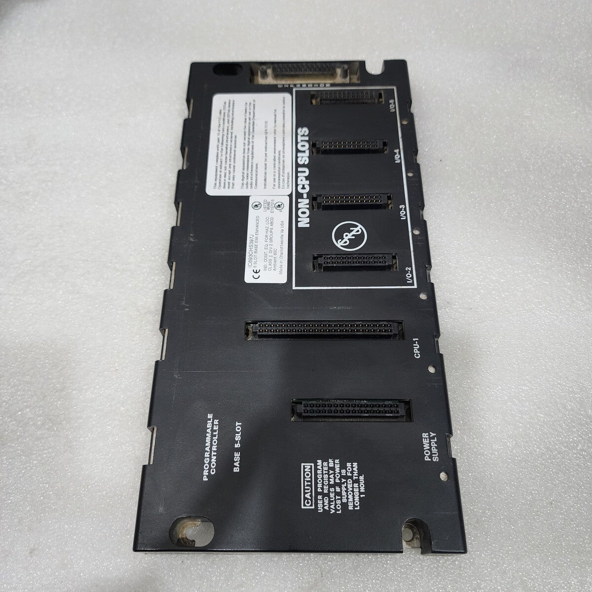 GE FANUC IC693CHS397J 5-SLOT BASE EMI ENHANCED