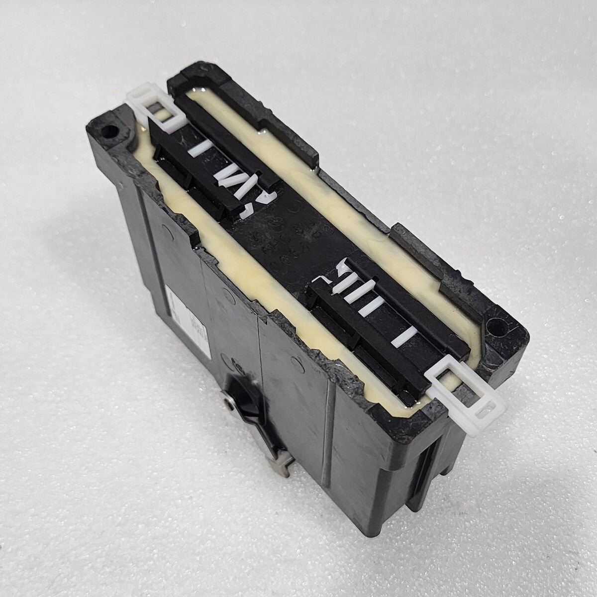 CEAG GHG6122141R0019 4A 2-POLE BREAKER/SAFETY DIODE