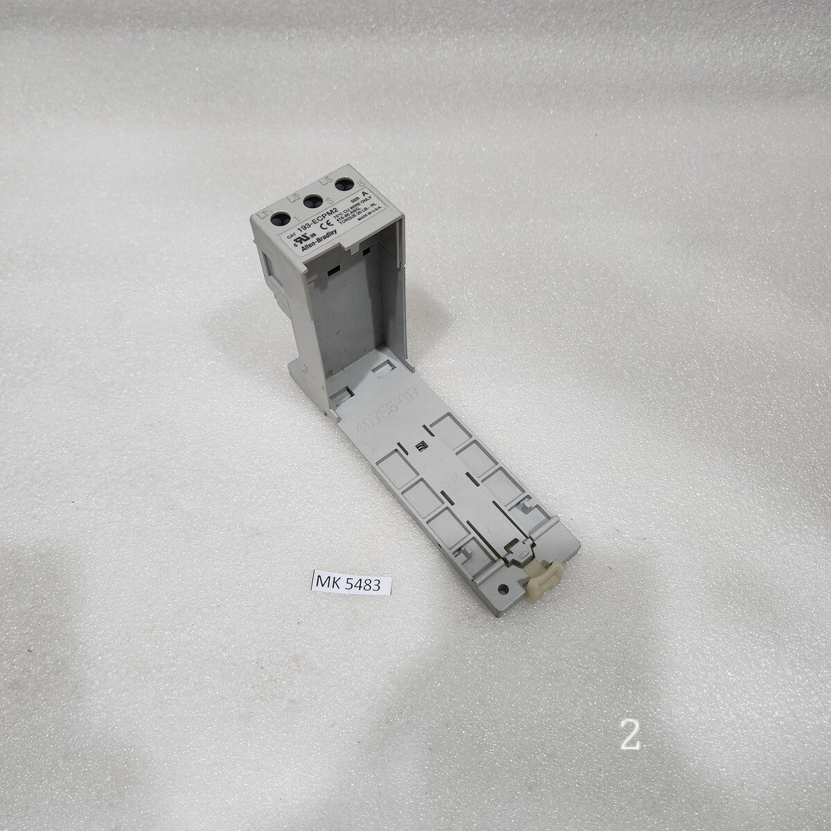 ALLEN BRADLEY CAT 193-ECPM2 DIN RAIL PANEL ADAPTER