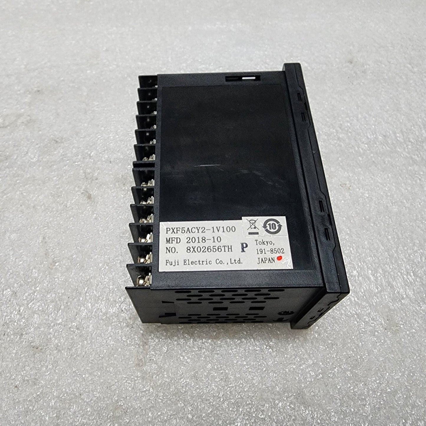 FUJI ELECTRIC PXF5ACY2-1V100 TEMPERATURE CONTROLLER 100-240VAC