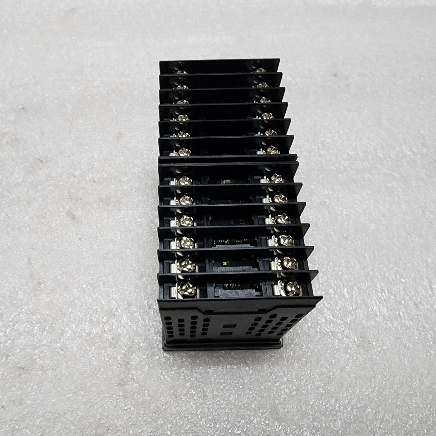 FUJI ELECTRIC PXF5ACY2-1V100 TEMPERATURE CONTROLLER 100-240VAC