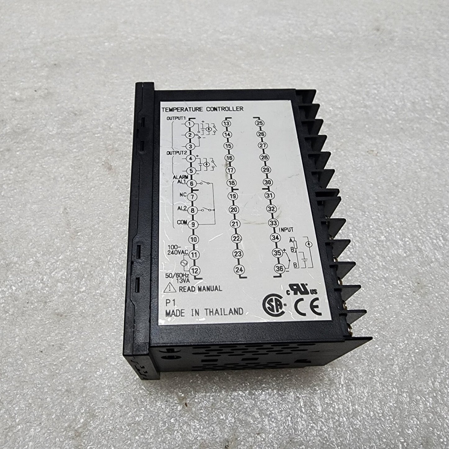 FUJI ELECTRIC PXF5ABY2-1V100-P TEMPERATURE CONTROLLER 100-240VAC