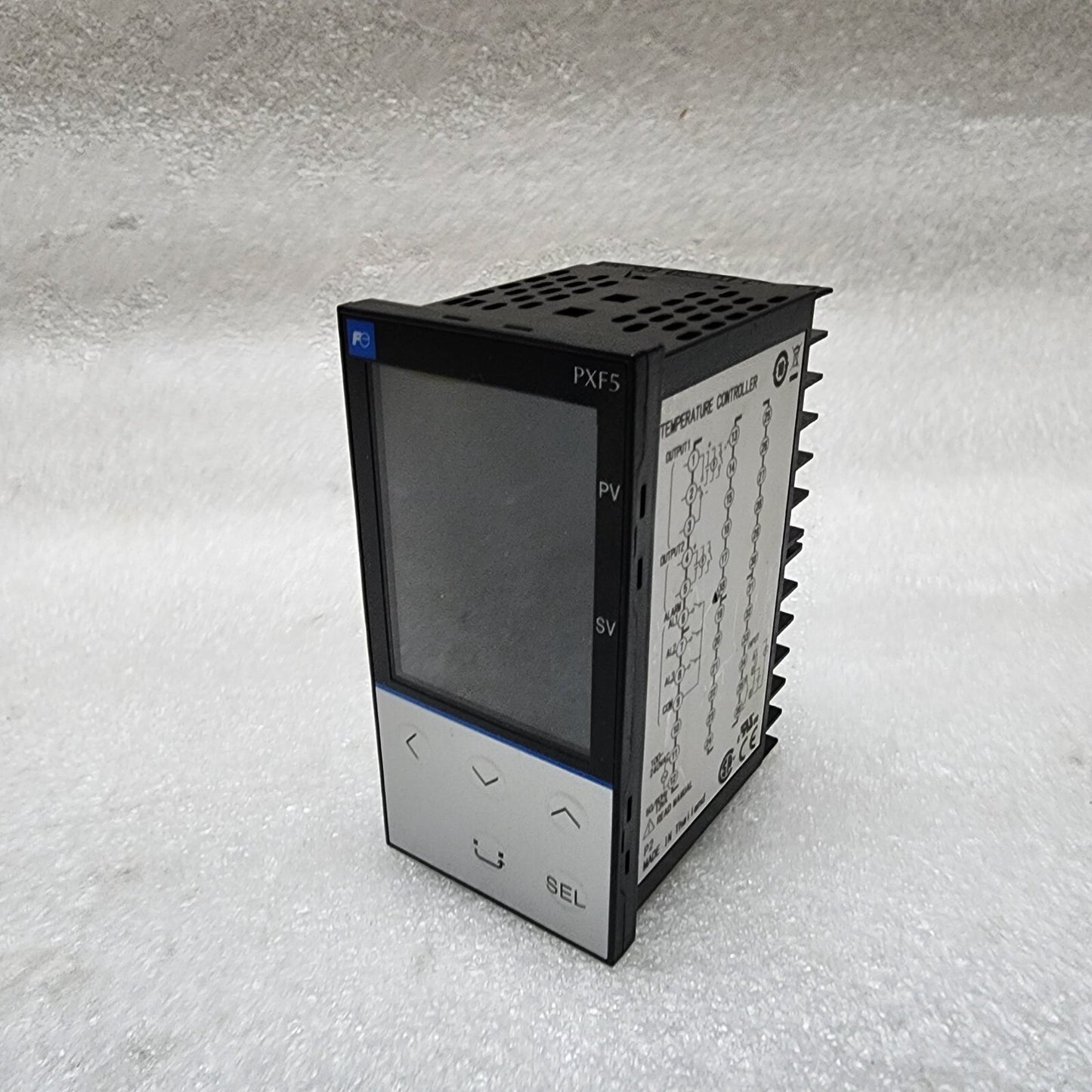 FUJI ELECTRIC PXF5ABE2-MV100-P TEMPERATURE CONTROLLER 100-240VAC
