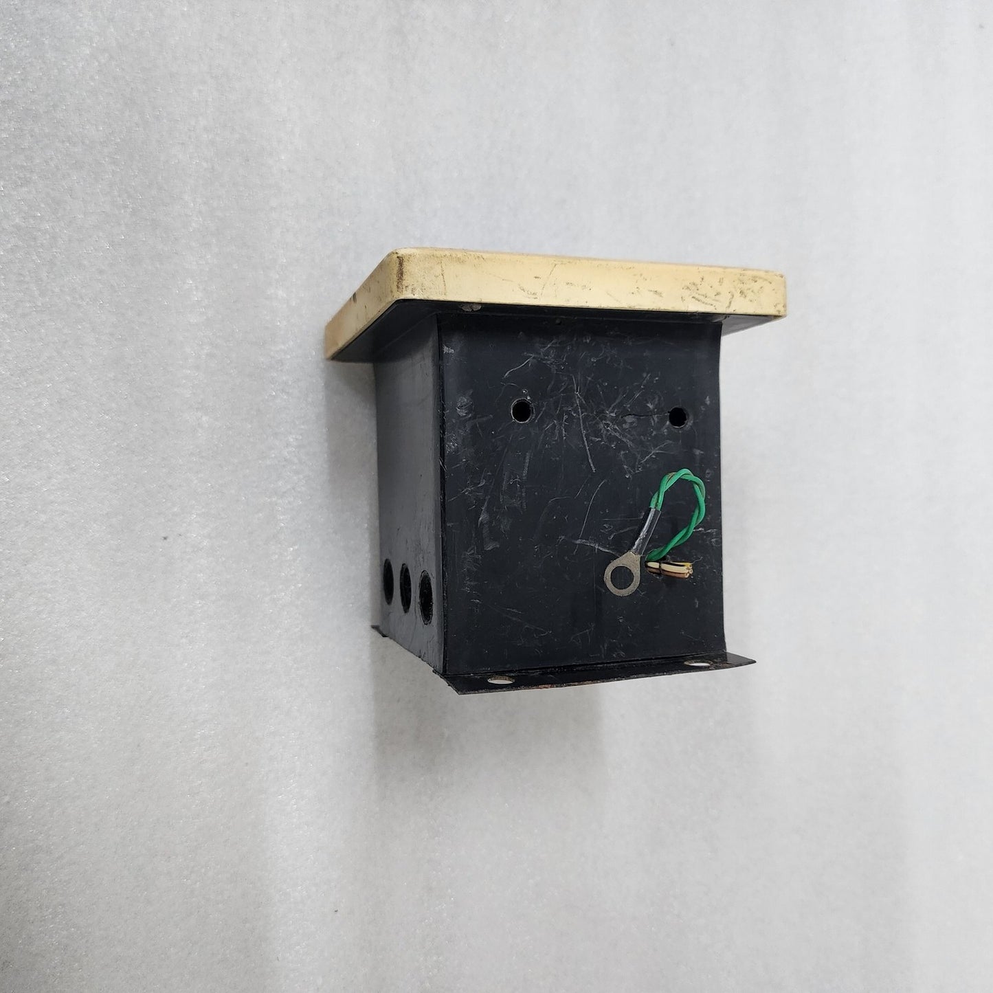 BCH ELECTRIC LIMITED RG3-8T 3-PHASE POWER FACTOR CONTROLLER