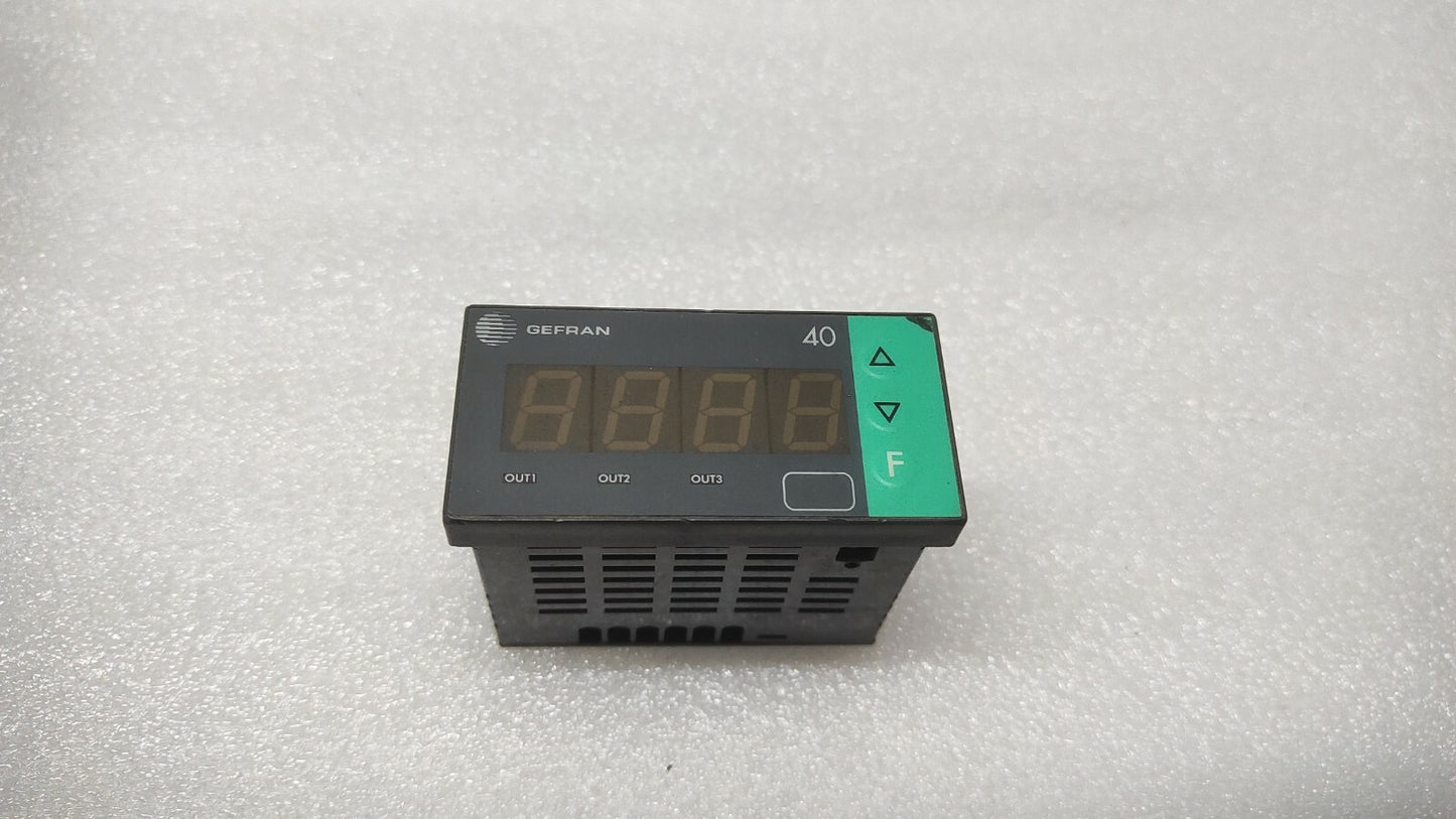 GEFRAN 40T-72-4-00-RR-00-9-000 DIGITAL PANEL METER 11-27VDC/18-27VAC 4.5VA