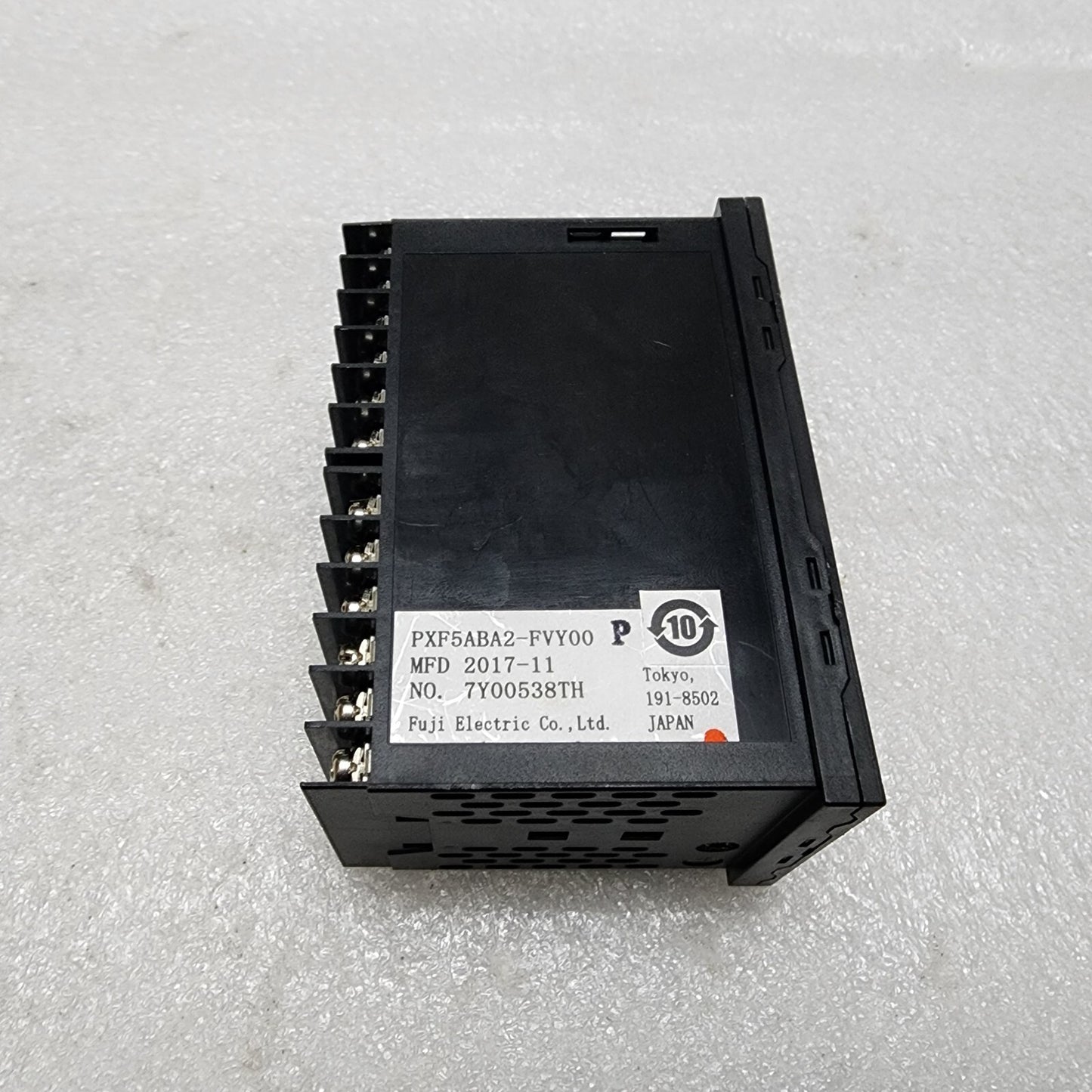 FUJI ELECTRIC PXF5ABA2-FVY00-P TEMPERATURE CONTROLLER 100-240VAC