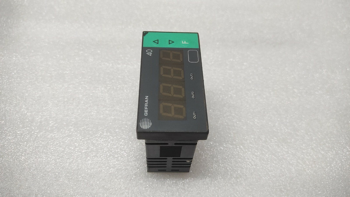 GEFRAN 40T-72-4-00-RR-00-9-000 DIGITAL PANEL METER 11-27VDC/18-27VAC 4.5VA