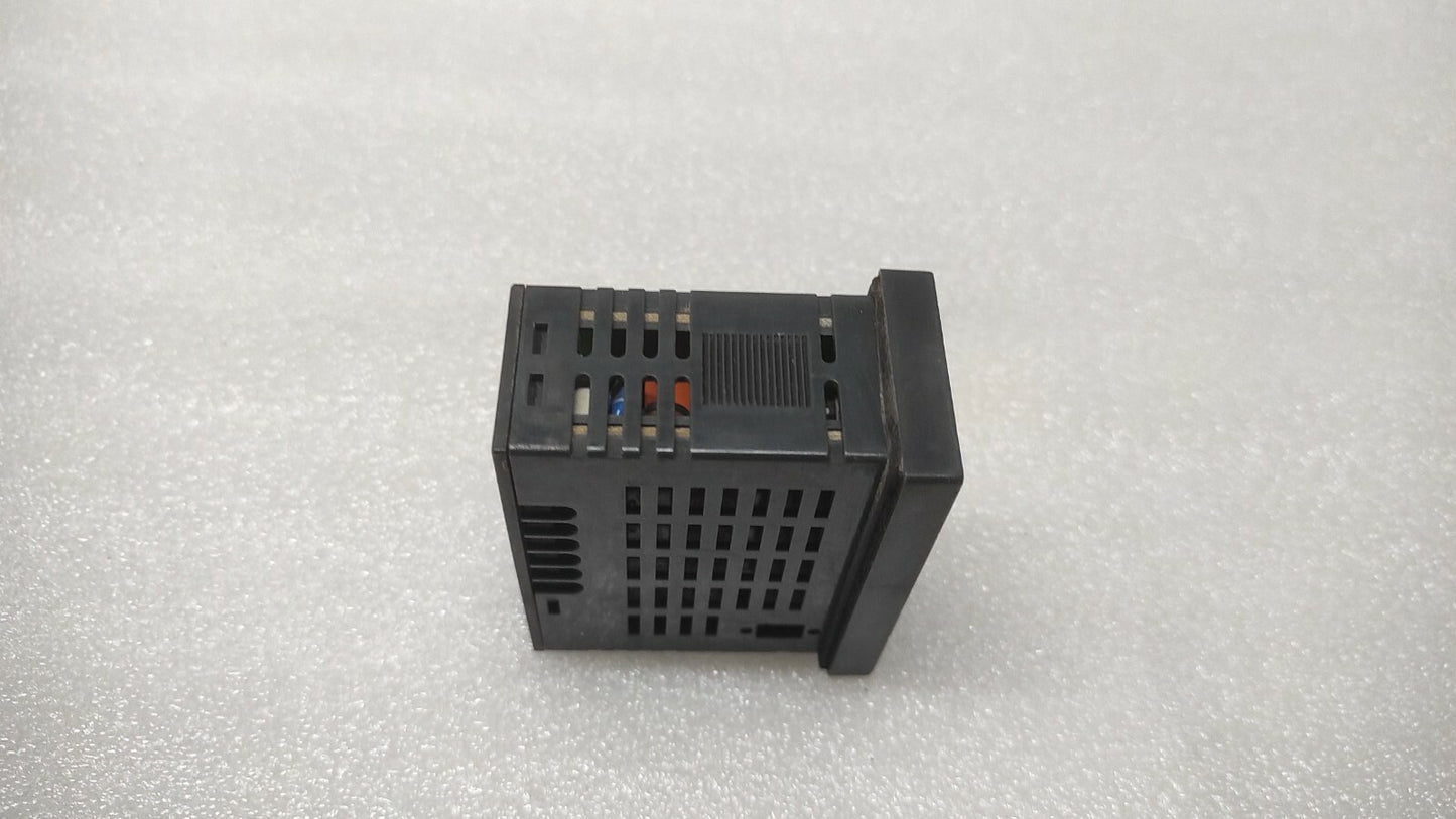 GEFRAN 40T-72-4-00-RR-00-9-000 DIGITAL PANEL METER 11-27VDC/18-27VAC 4.5VA