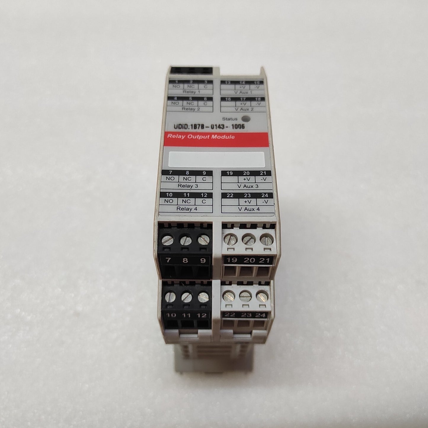 HONEYWELL ISIS-V-1040 RELAY OUTPUT MODULE 2400B1040