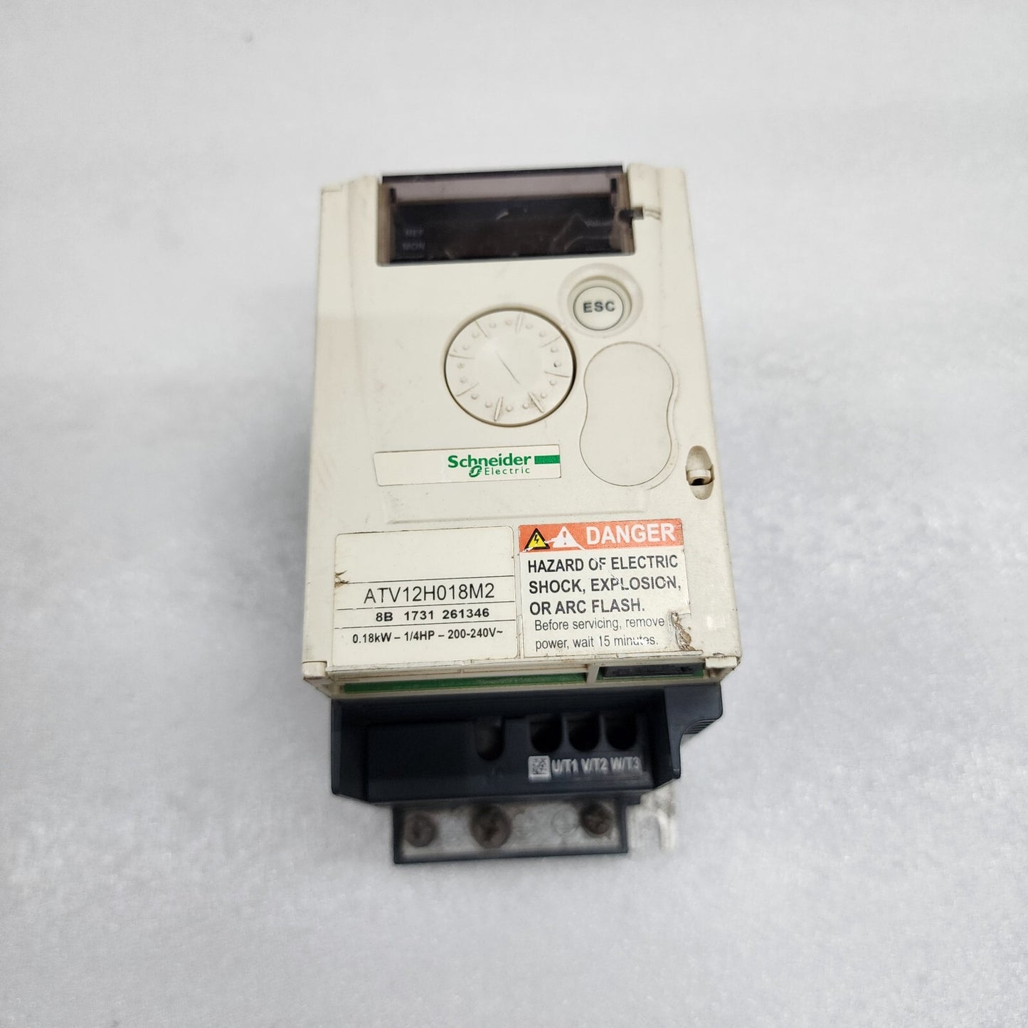 SCHNEIDER ELECTRIC ATV 12H018M2 VFD FREQUENCY DRIVE 0.18 kW 0.25 HP 200-240V