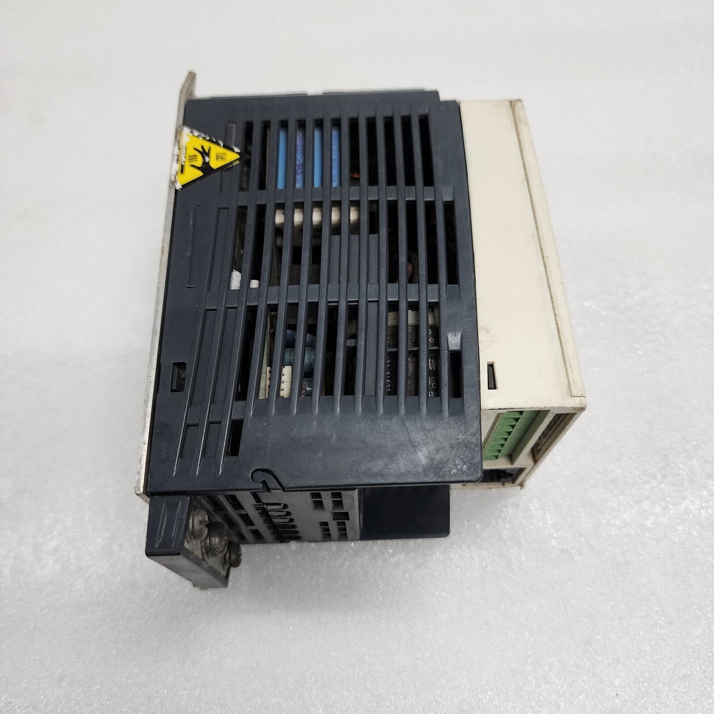 SCHNEIDER ELECTRIC ATV 12H018M2 VFD FREQUENCY DRIVE 0.18 kW 0.25 HP 200-240V