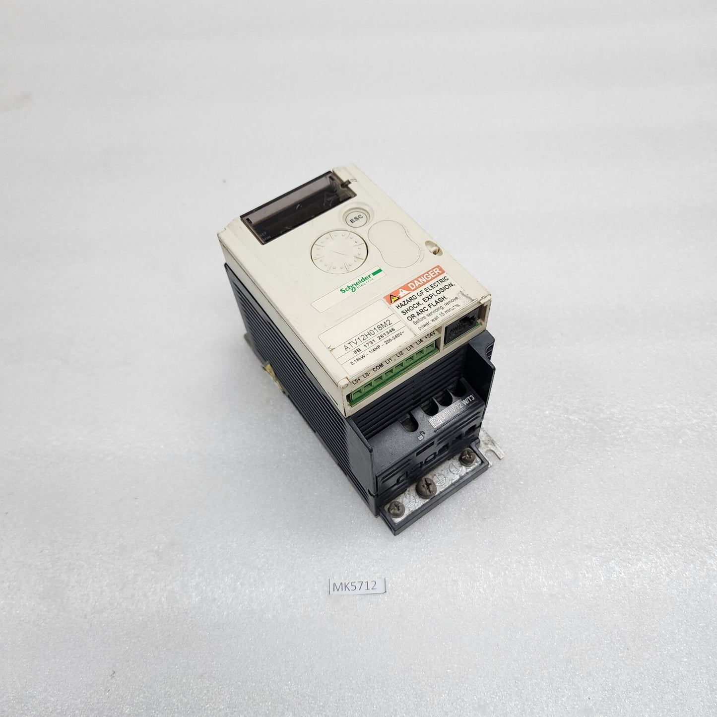 SCHNEIDER ELECTRIC ATV 12H018M2 VFD FREQUENCY DRIVE 0.18 kW 0.25 HP 200-240V