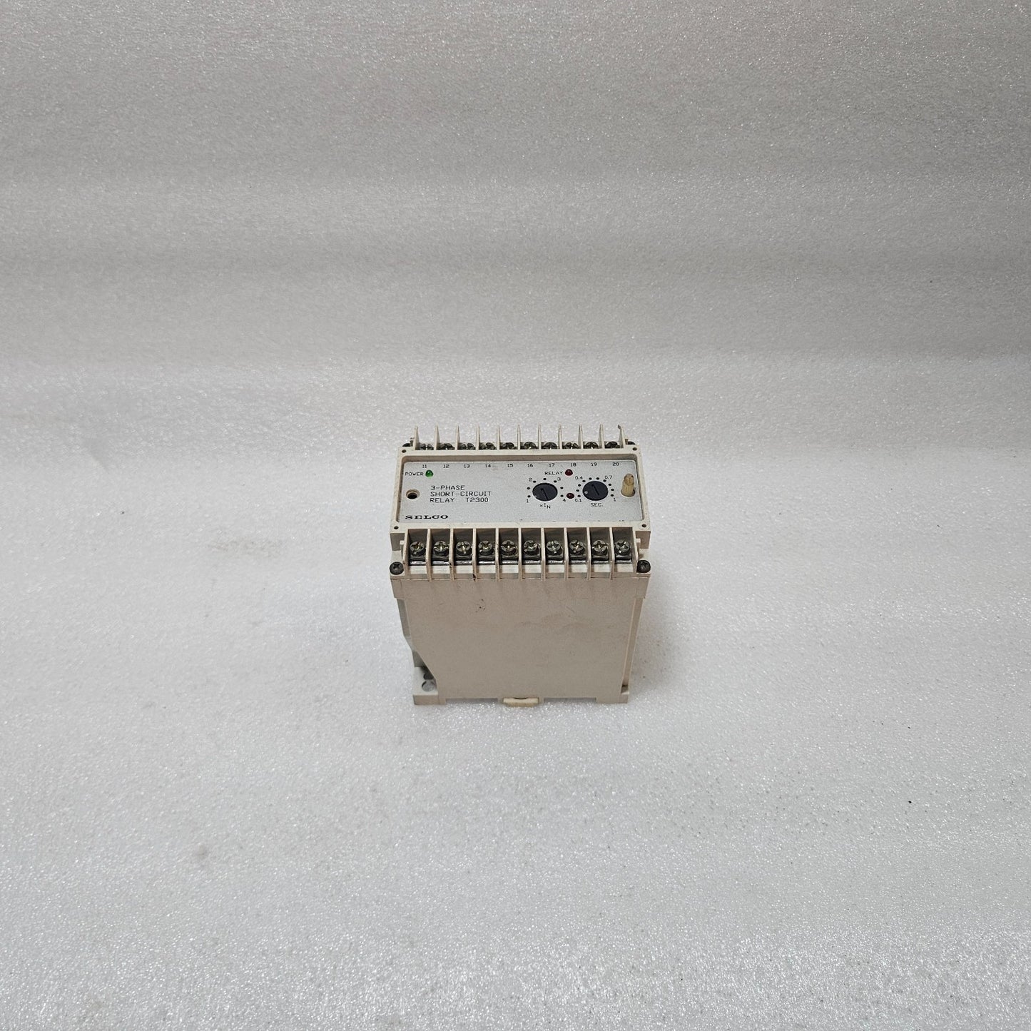 SELCO T2300-10 3-PHASE SHORT-CIRCUIT RELAY 380/440VAC 1A LATCHING PROTECTION REL