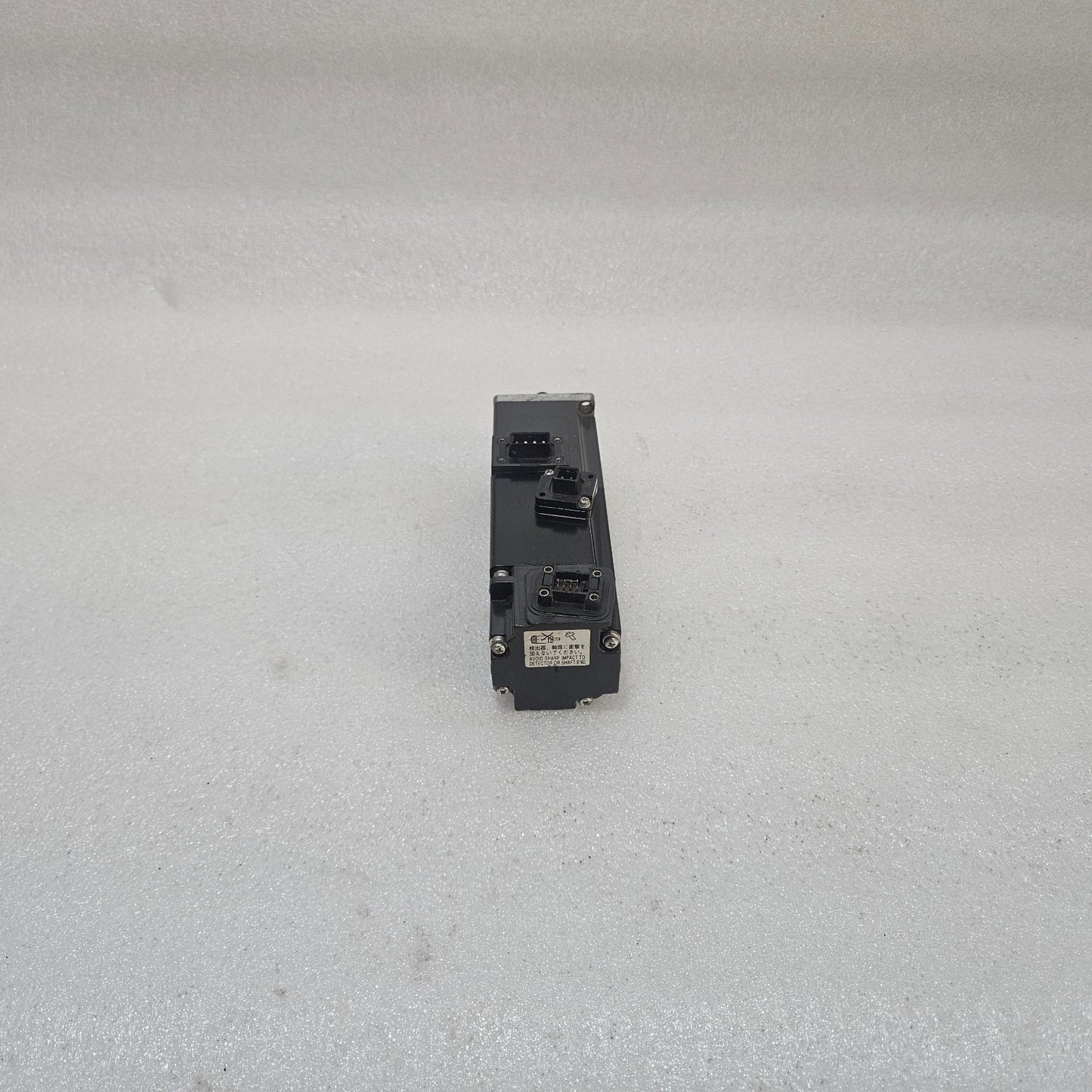 MITSUBISHI HF-MP13B AC SERVO MOTOR 100W 3000RPM 98V INDUSTRIAL SERVO MOTOR MADE