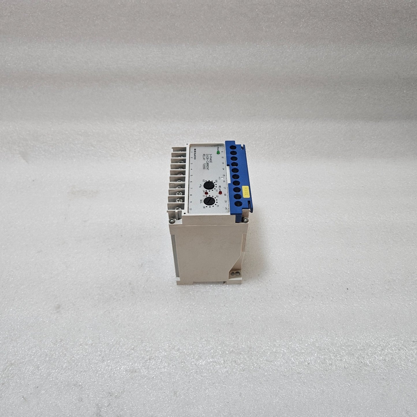 SELCO T2200-02 3-PHASE OVERCURRENT RELAY 400/450VAC 5A LATCHING PROTECTION RELAY