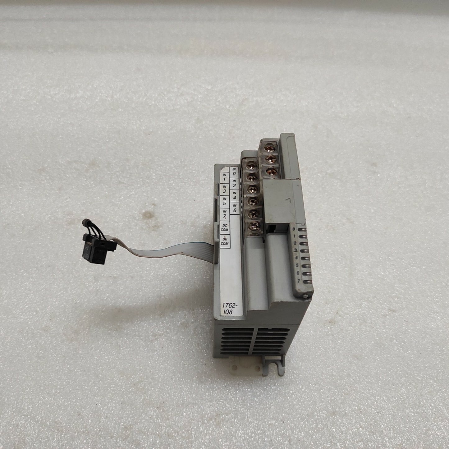 ALLEN BRADLEY CAT 1762-IQ8 MICROLOGIX