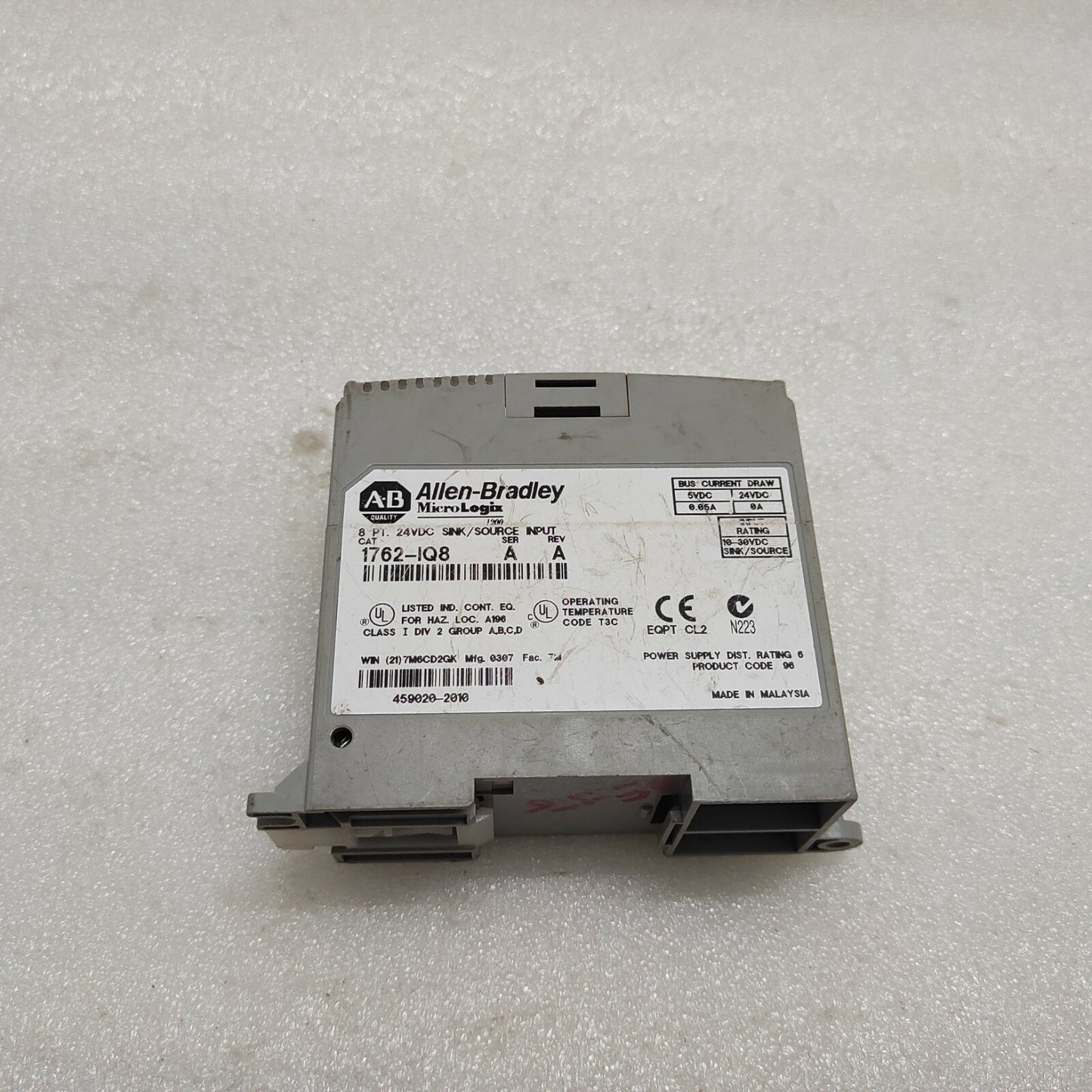 ALLEN BRADLEY CAT 1762-IQ8 MICROLOGIX