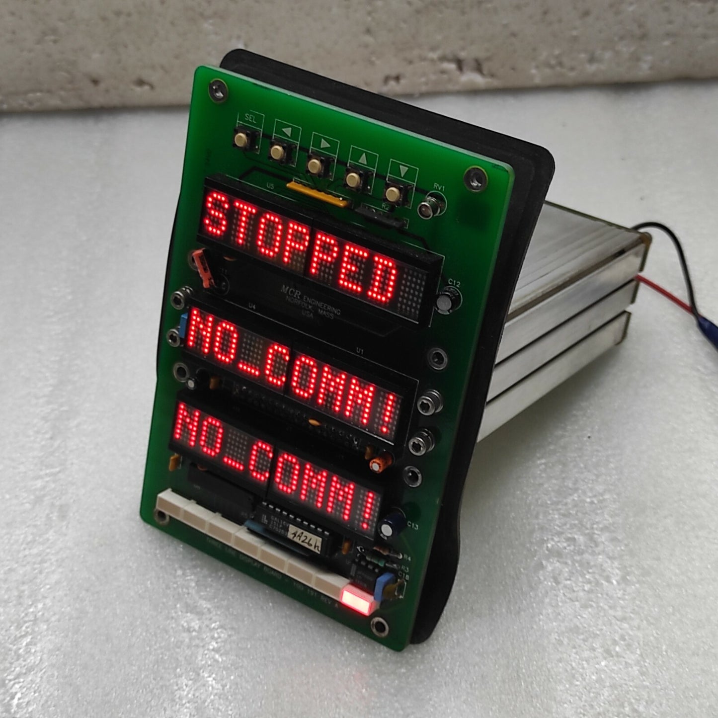 MCR ENGINEERING CFGNES04 MODULE 100 096 REVISION C THREE LINE DISPLAY BOARD 100-