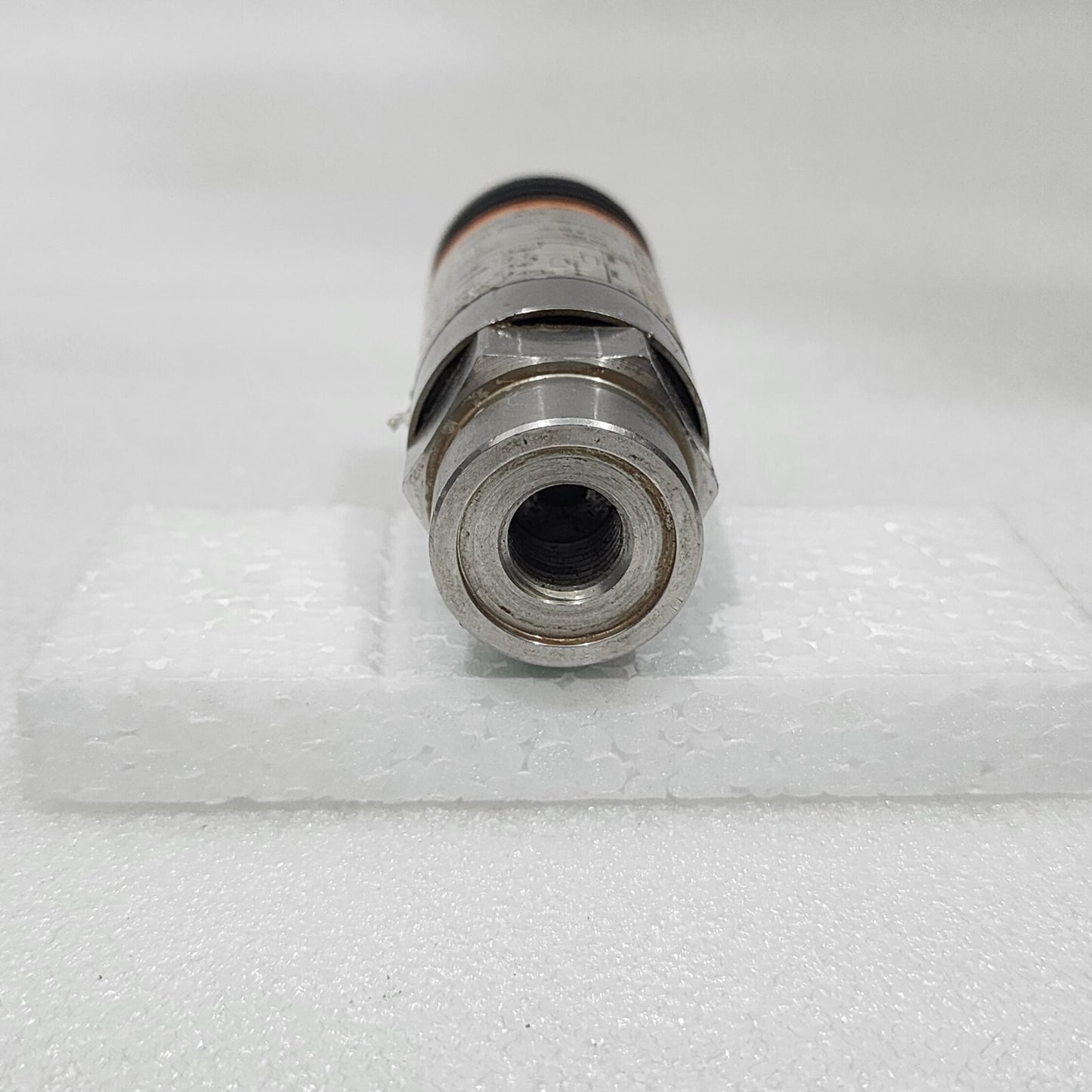 IFM PN7002 PRESSURE SENSOR WITH DISPLAY