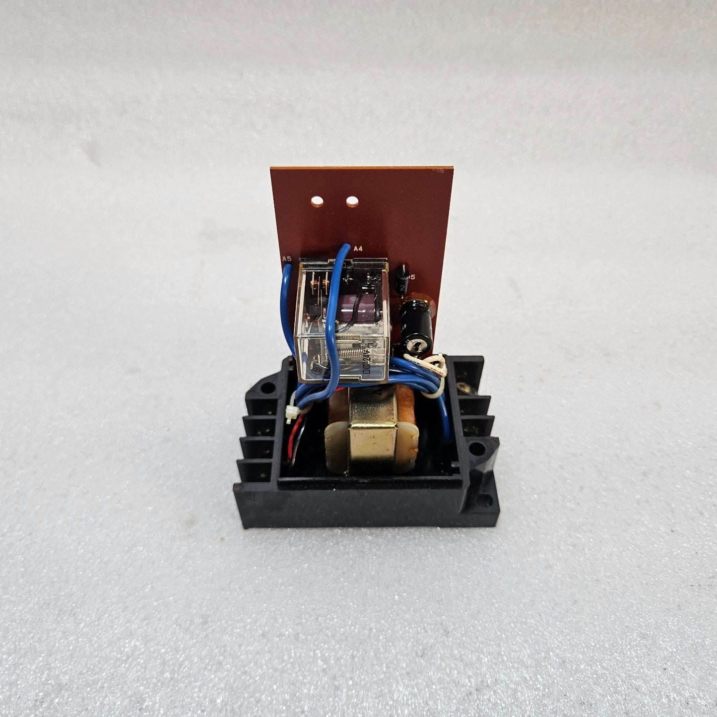 FUJI MOTOR GUARD ACT1Z-1N MOTOR PROTECTION RELAY 115V 50/60HZ BODY BROKEN