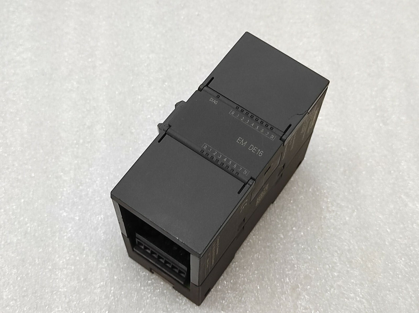 SIEMENS SIMATIC S7-200 SMART EM DE16 6ES7 288-2DE16-0AA0