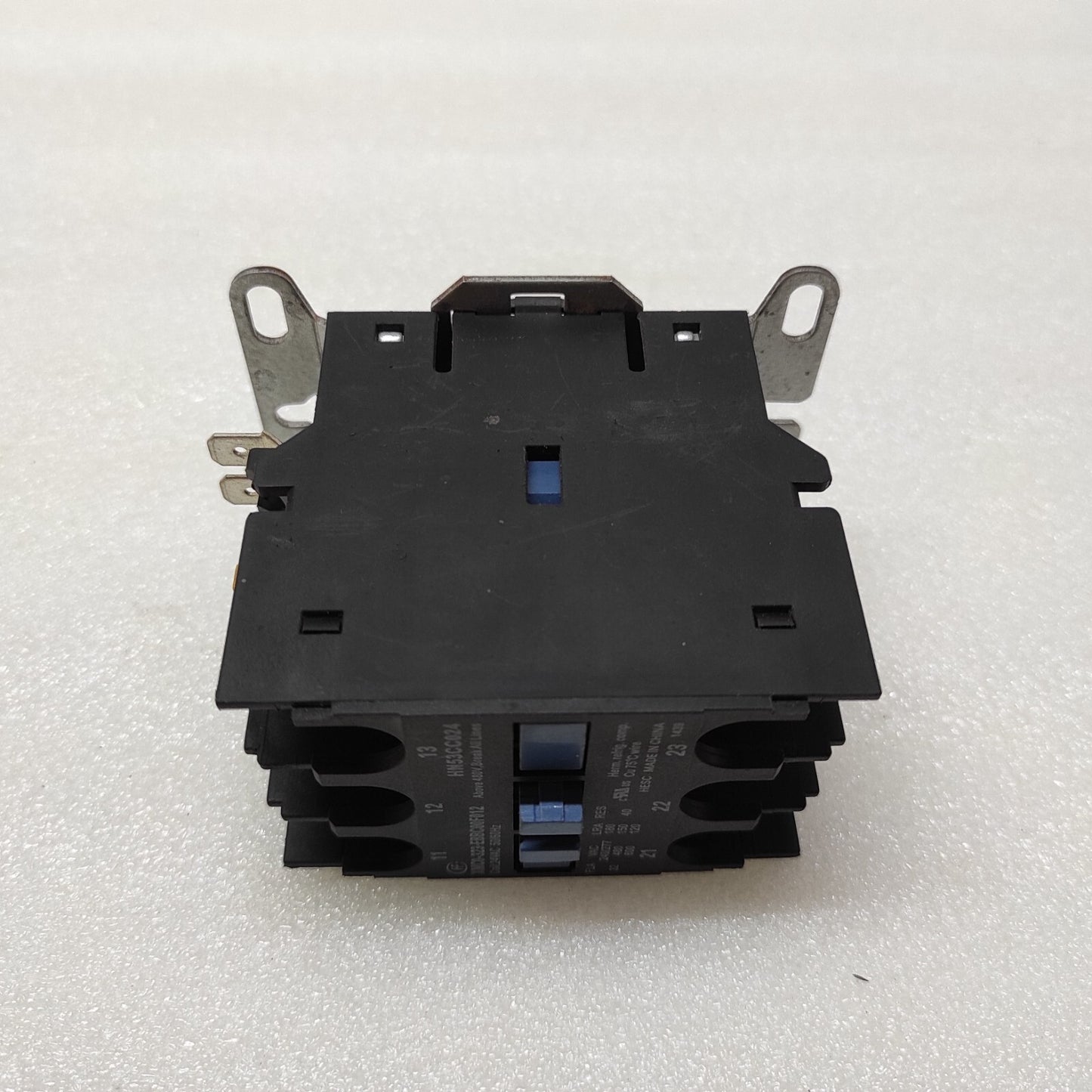 CARRIER XMC0-323-EBBC00F012 CONTACTOR HM53CC024 COIL VOLTAGE 24VAC
