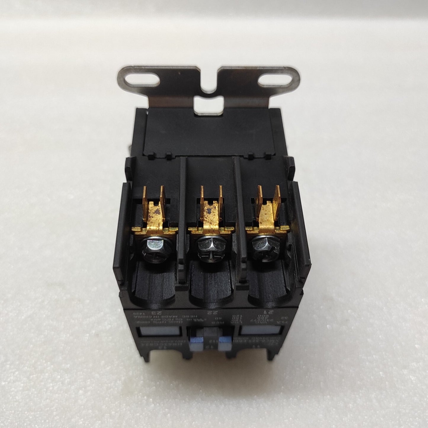CARRIER XMC0-323-EBBC00F012 CONTACTOR HM53CC024 COIL VOLTAGE 24VAC