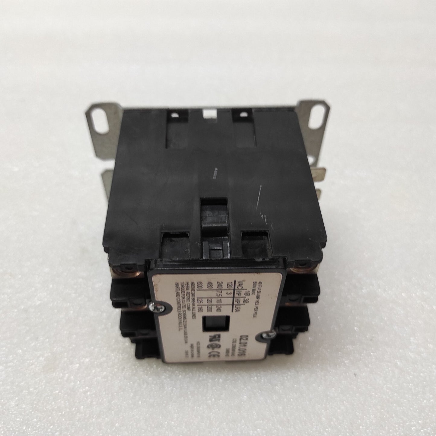 02.01.016 MAGNETIC CONTACTOR HCC-3XU04PU119 208/240VAC