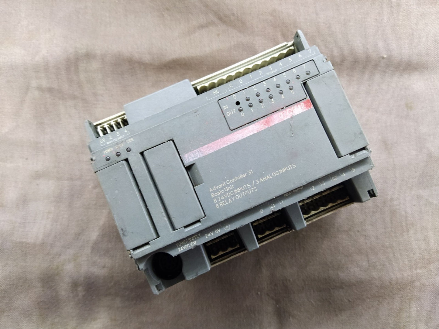 ABB 07CR42 ADVANT CONTROLLER 31 PROGRAMMABLE LOGIC CONTROLLER BODY BROKEN