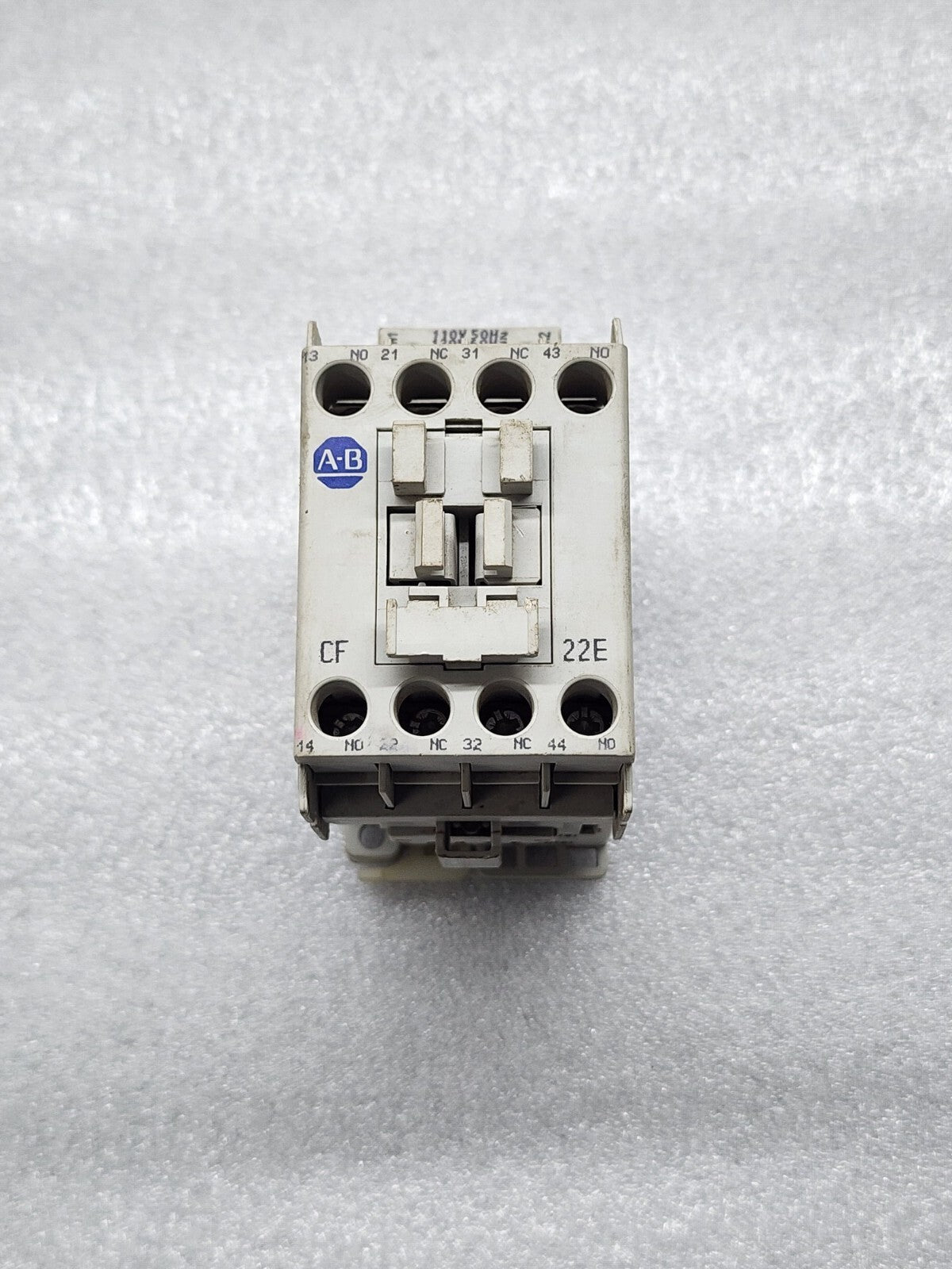 ALLEN BRADLEY CAT 700-CF220-A MAGNETIC CONTACTOR COIL VOLTAGE 110-120V