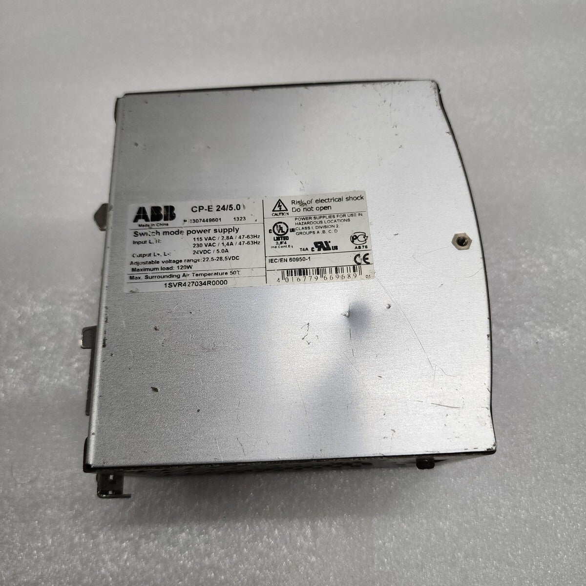 ABB CP-E 24/5.0 POWER SUPPLY 1SVR427034R0000 24VDC 5A
