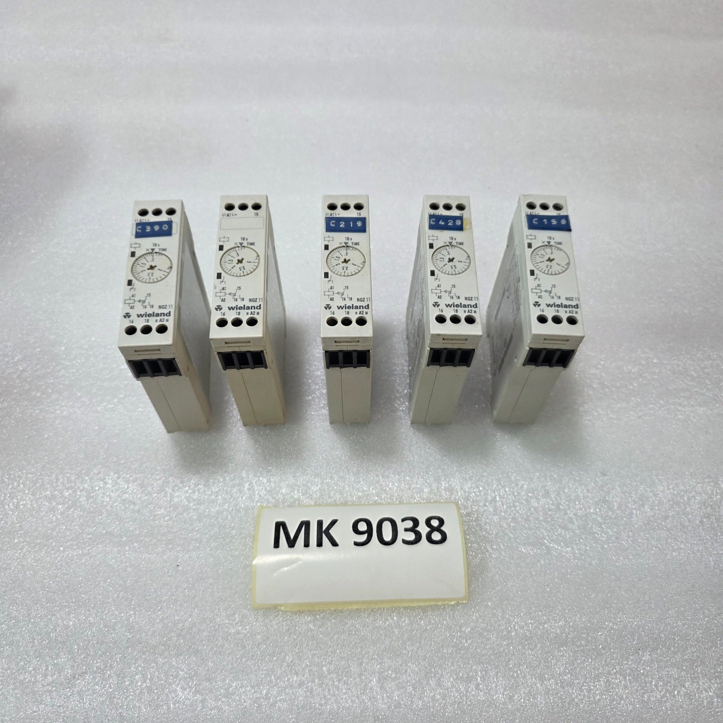 WIELAND NGZ 11 TIMER RELAY R2.064.0110.0 | 24–240V AC/DC ON DELAY 1.5–30S