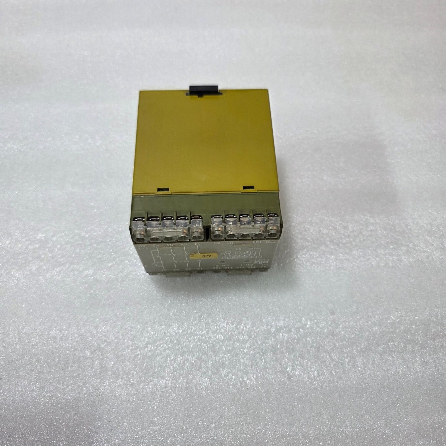 PILZ PNOZ 1 SAFETY RELAY 24VDC 3NO 1NC | IDENT NO. 475695 | EMERGENCY STOP RELAY