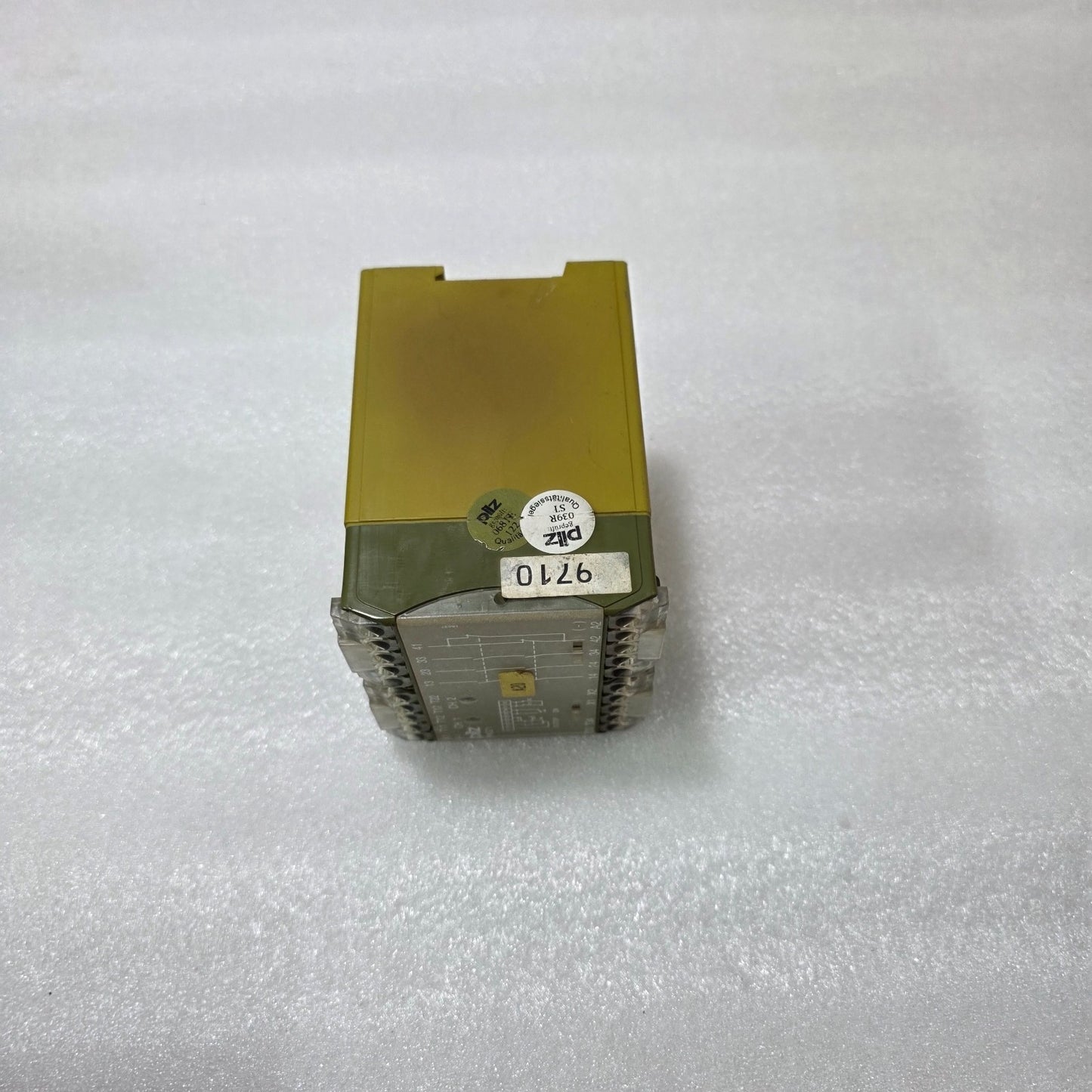 PILZ PNOZ 1 SAFETY RELAY 24VDC 3NO 1NC | IDENT NO. 475695 | EMERGENCY STOP RELAY