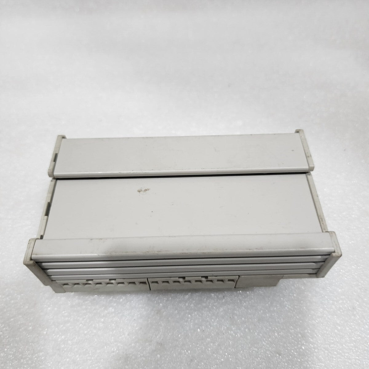 TELEMECANIQUE ABE7-CPA02 8-CH CONNECTION SUB-BASE MODULE