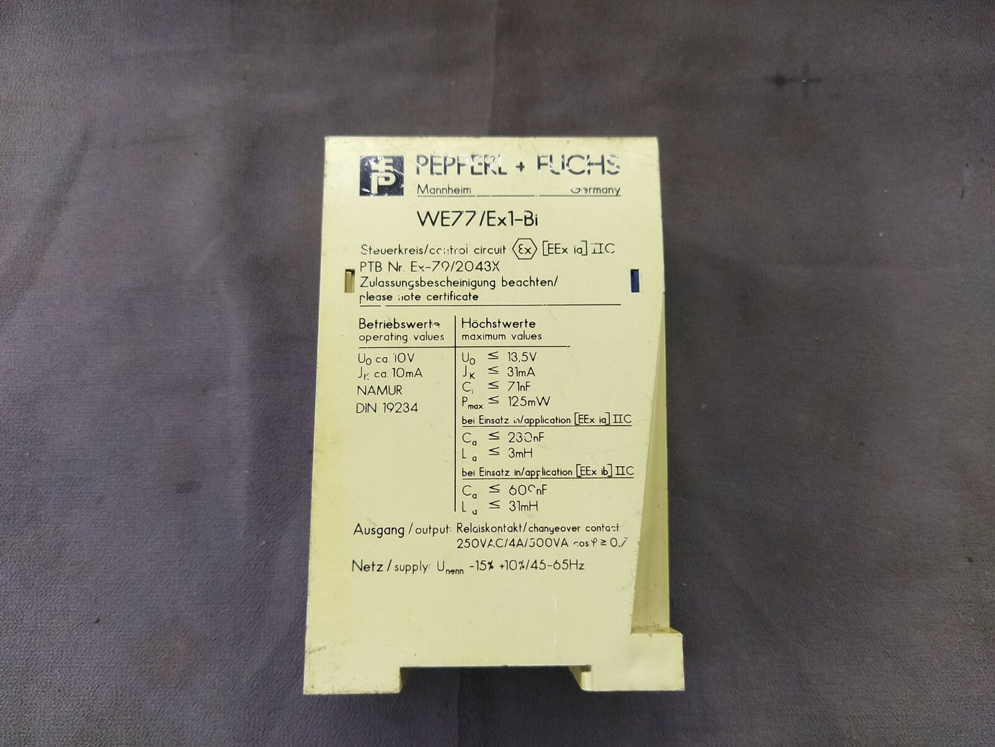 Pepperl + Fuchs WE77/EX1-B Switch Amplifier 07262S 230V AC WE77-EX1-B