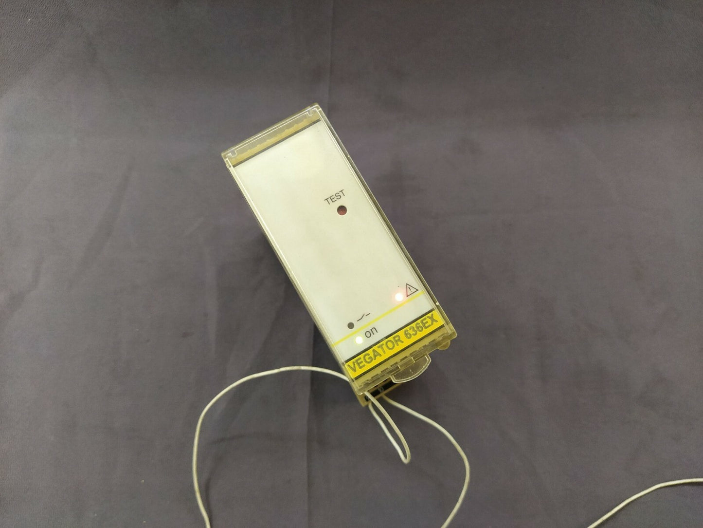 Vegator 636EX Signal Conditioning Instrument 636-EX 20-253 VAC, 20-72 VDC