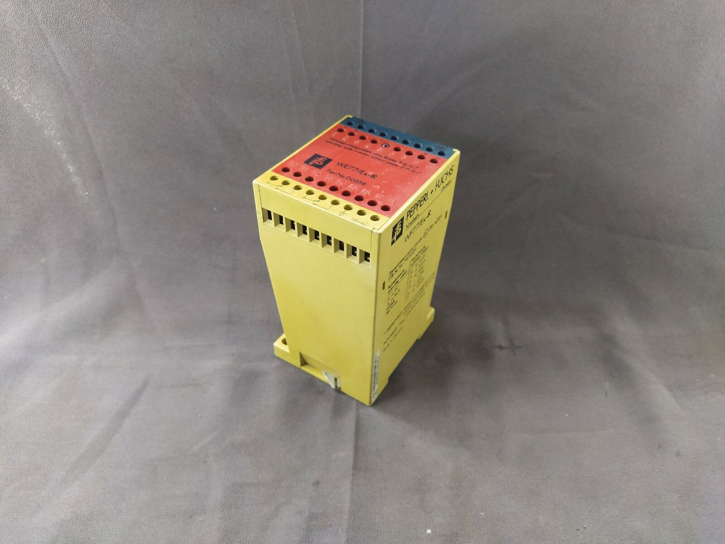 Pepperl + Fuchs WE77/EX-IR Switch Amplifier 00358 115V AC
